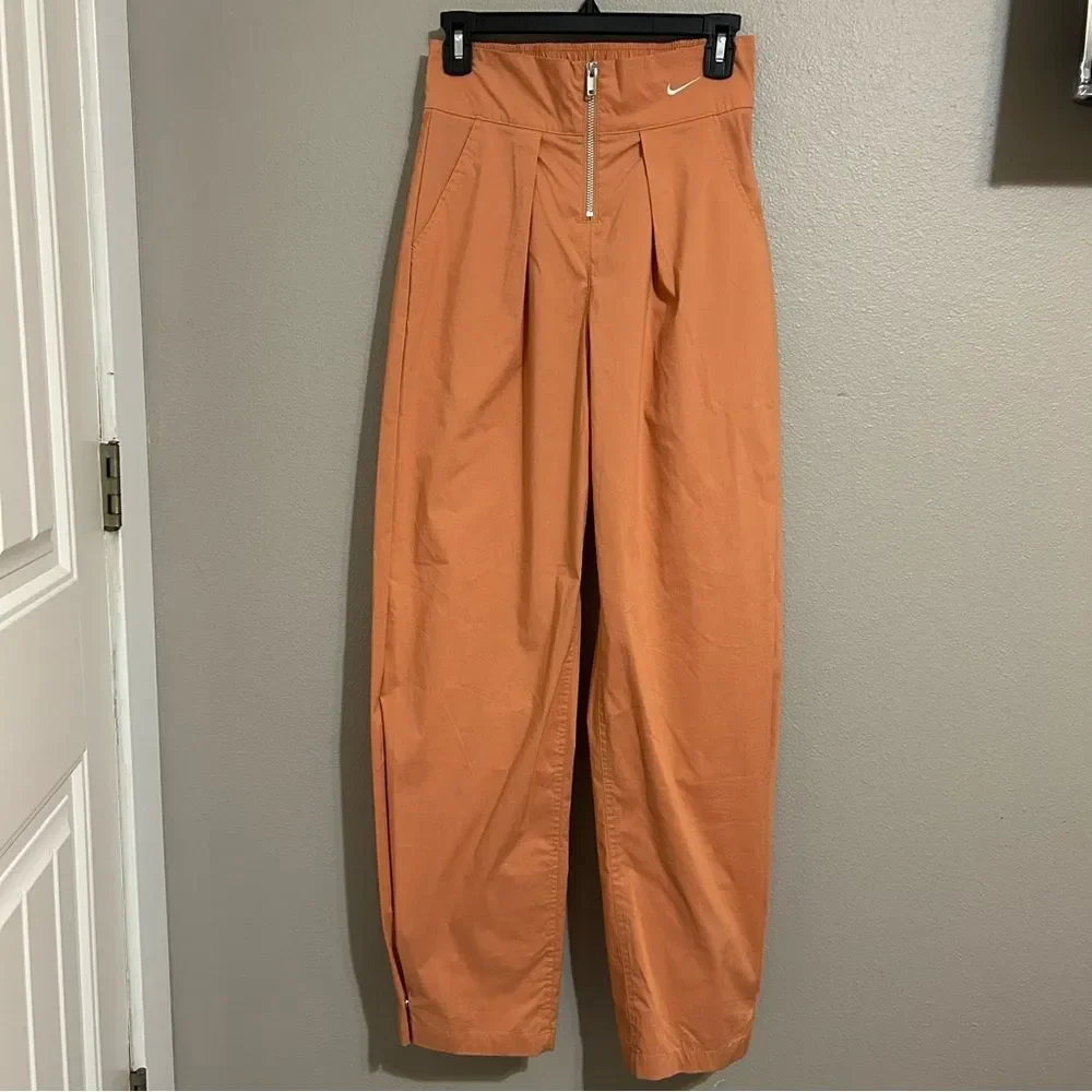 Nike Sportwear High Waist Loose Fit Wide Barrel Leg Woven Pants Women’s Small
